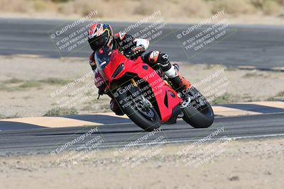 media/Nov-16-2025-Race Pace (Sun) [[8c5fa54630]]/Non Verified Riders (1st 20 Minutes)/2-Turn 10 (1010am)/